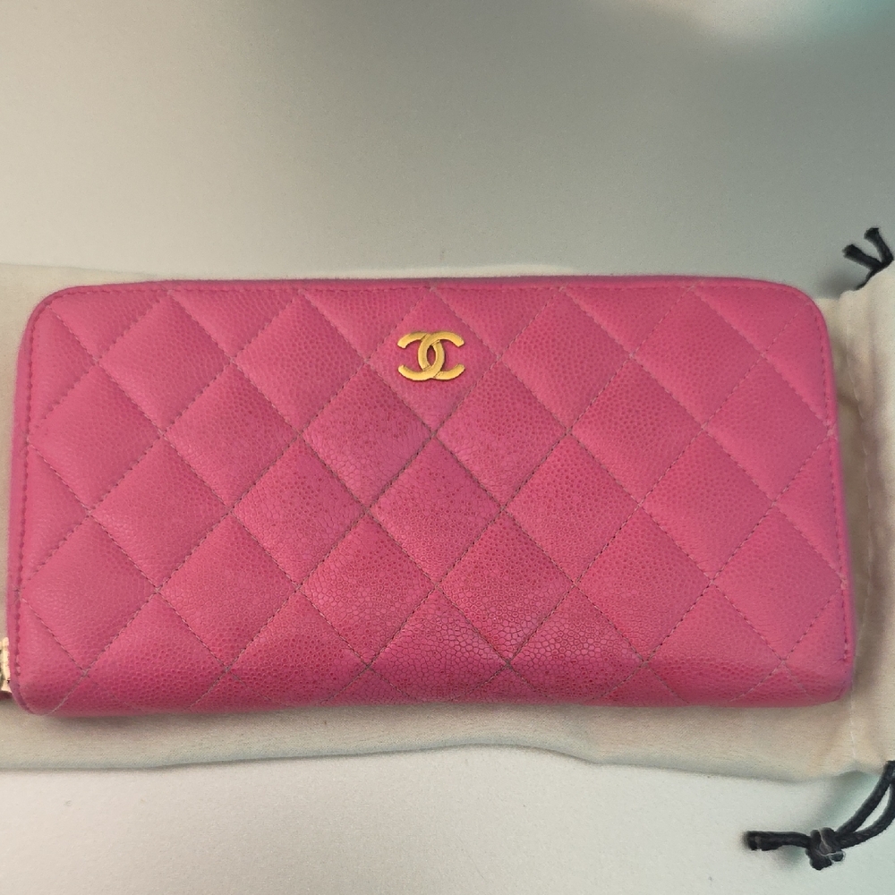 Chanel Zippy Wallet Pink Caviar ** Has COA **